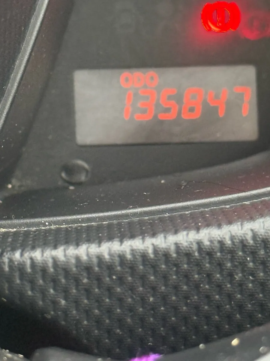 Toyota Urban Cruiser 4x4 - Image 4