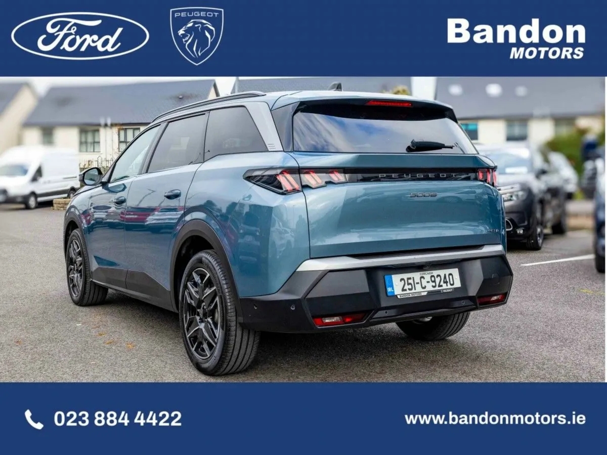 Peugeot 5008 2025 Peugeot 5008 1.2 Hybrid 136bhp E - Image 2