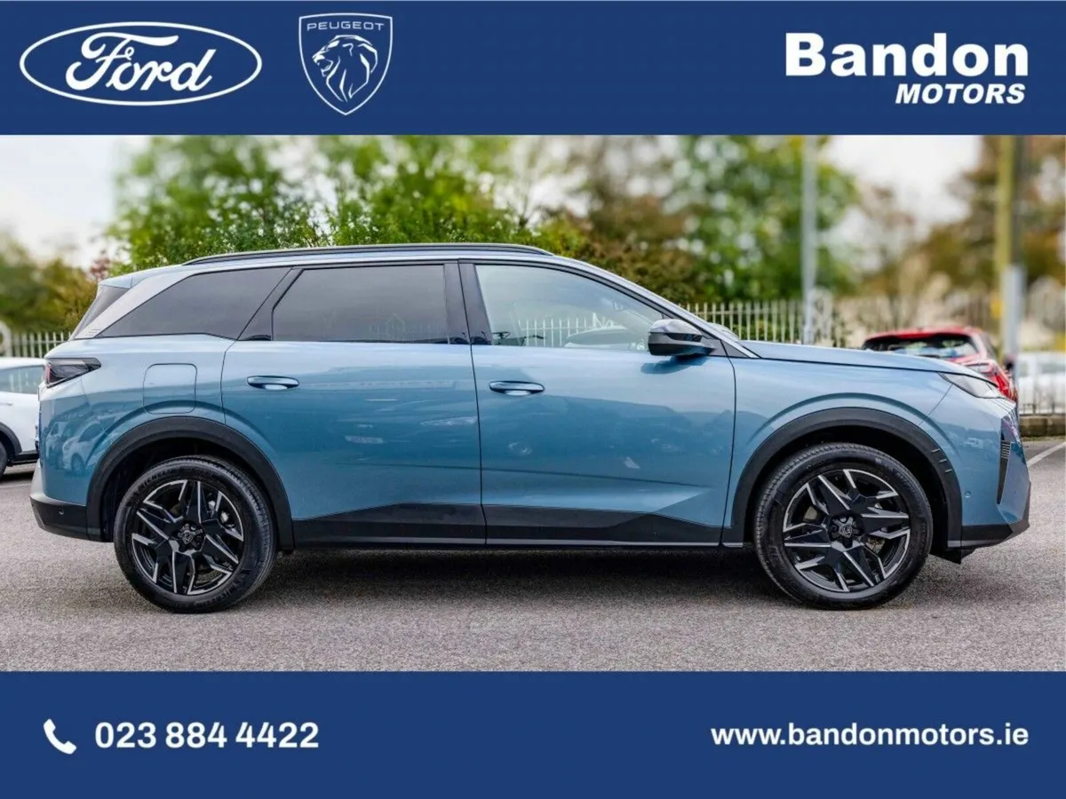 Peugeot 5008 2025 Peugeot 5008 1.2 Hybrid 136bhp E - Image 4