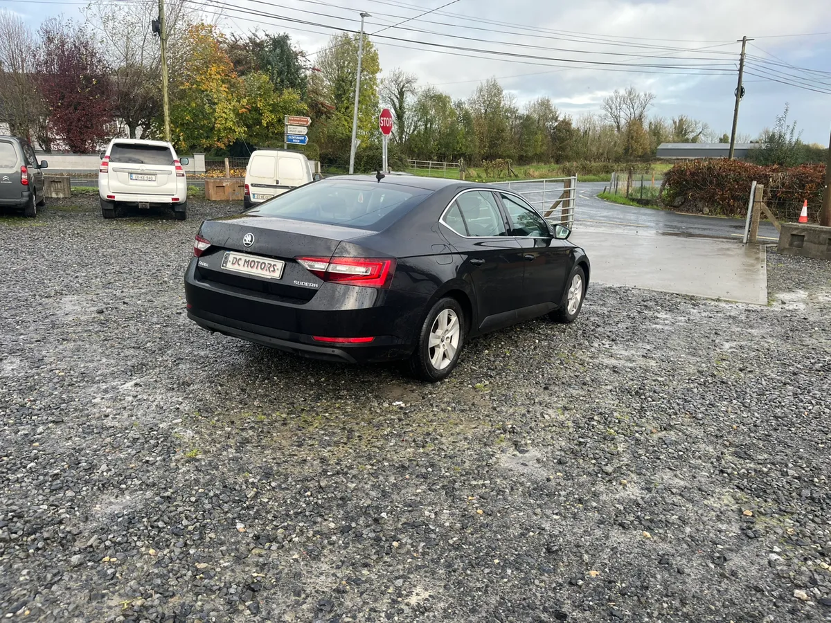 2017 Skoda Superb *AUTOMATIC * Diesel - Image 3