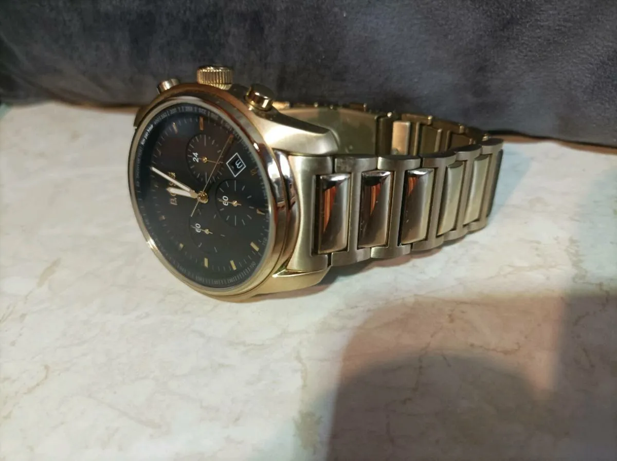 Mans BOSS Watch - Image 2