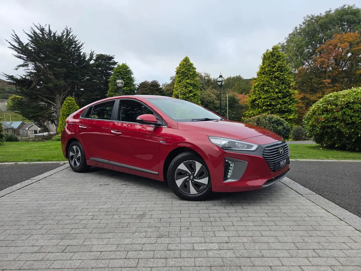 2019 Hyundai Ioniq 1.6 GDi Hybrid Premium 5dr Auto - Image 3
