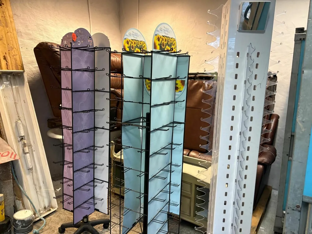 Display Stands - Image 4