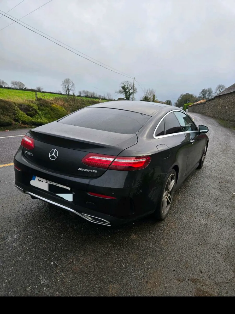 Mercedes-Benz E-Class 2019 - Image 3