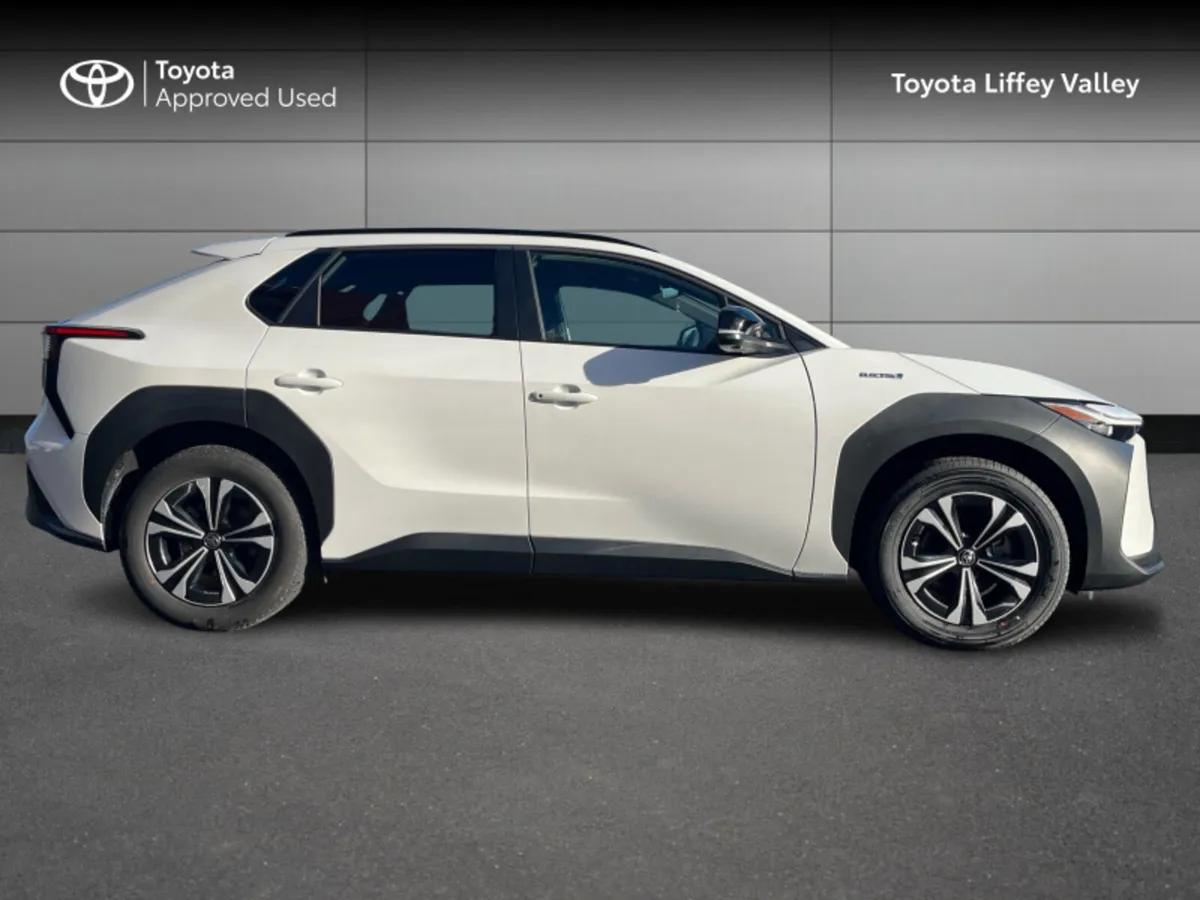 Toyota bZ4X MOTION 201BHP 5DR AUTO - Image 3