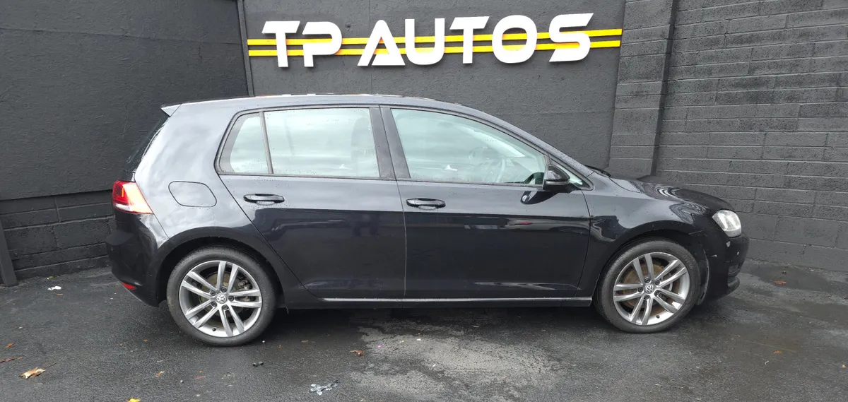 2016 Volkswagen Golf GT LOW MILEAGE - Image 2