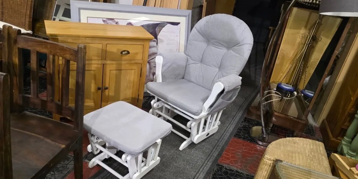 Rocking chair and stool - Image 4