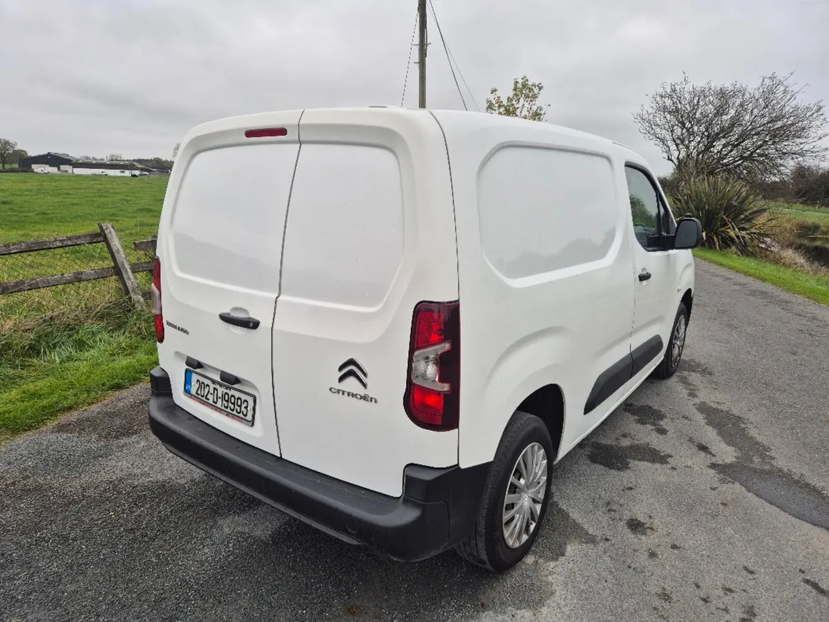 202 Citroen Berlingo K9 LX 1.5 BLUEHDI 75 650KG - Image 4