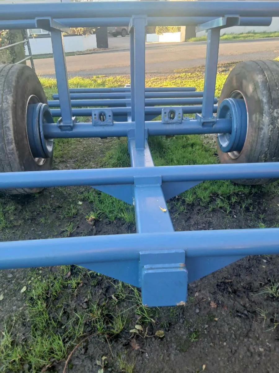 Bale carrier trailer - Image 3