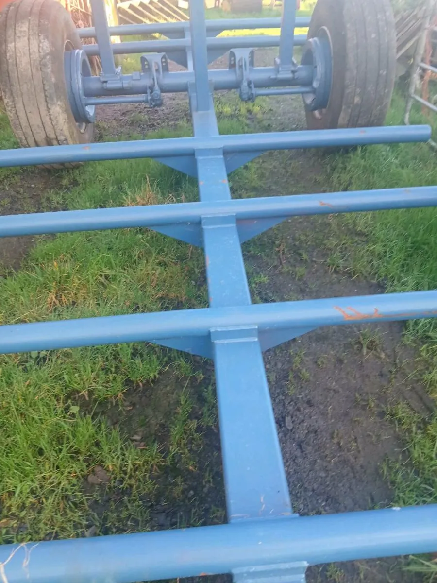 Bale carrier trailer - Image 4