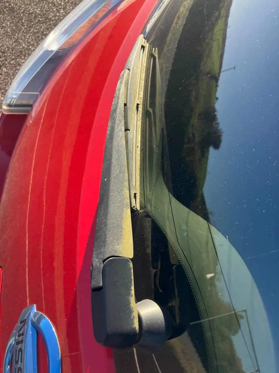 Nissan Leaf 2017 - Image 2