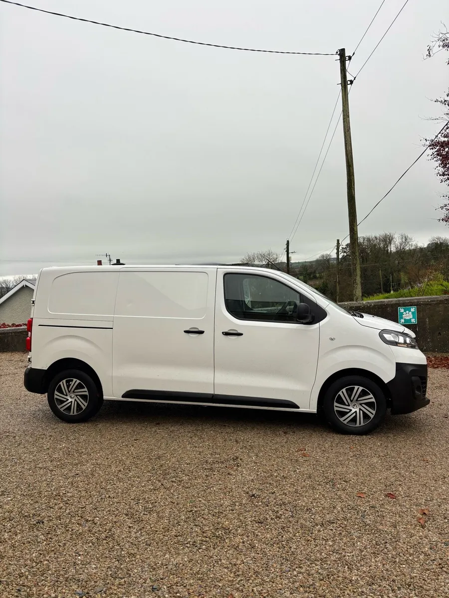 201 Vauxhall vivaro - Image 2