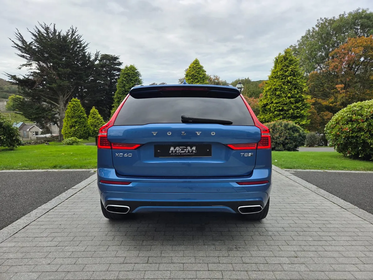 2020 Volvo XC60 R-Design 2.0 T8 PHEV Panoramic roo - Image 3