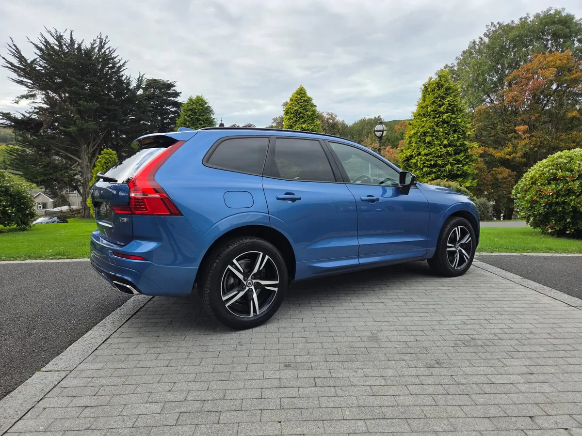 2020 Volvo XC60 R-Design 2.0 T8 PHEV Panoramic roo - Image 2