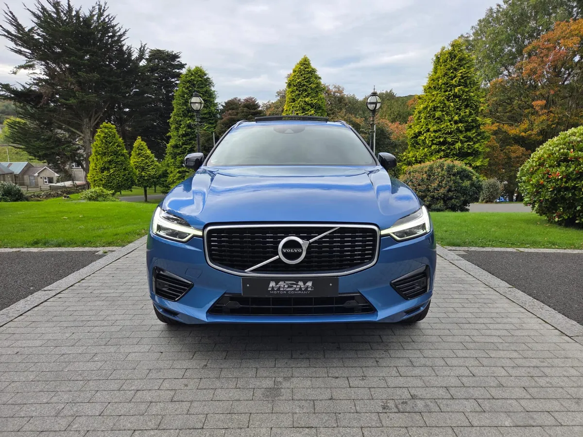2020 Volvo XC60 R-Design 2.0 T8 PHEV Panoramic roo - Image 4