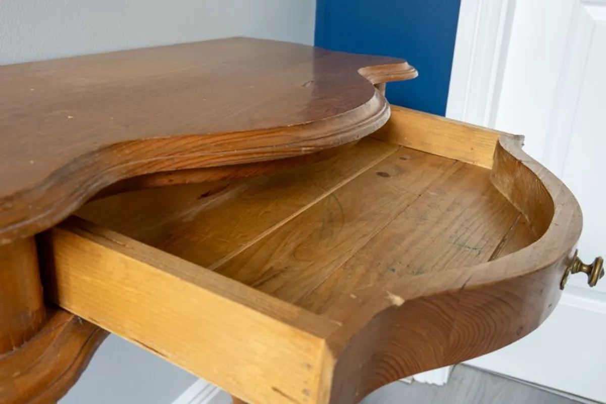 hall or console table - REDUCED AGAIN - Image 3