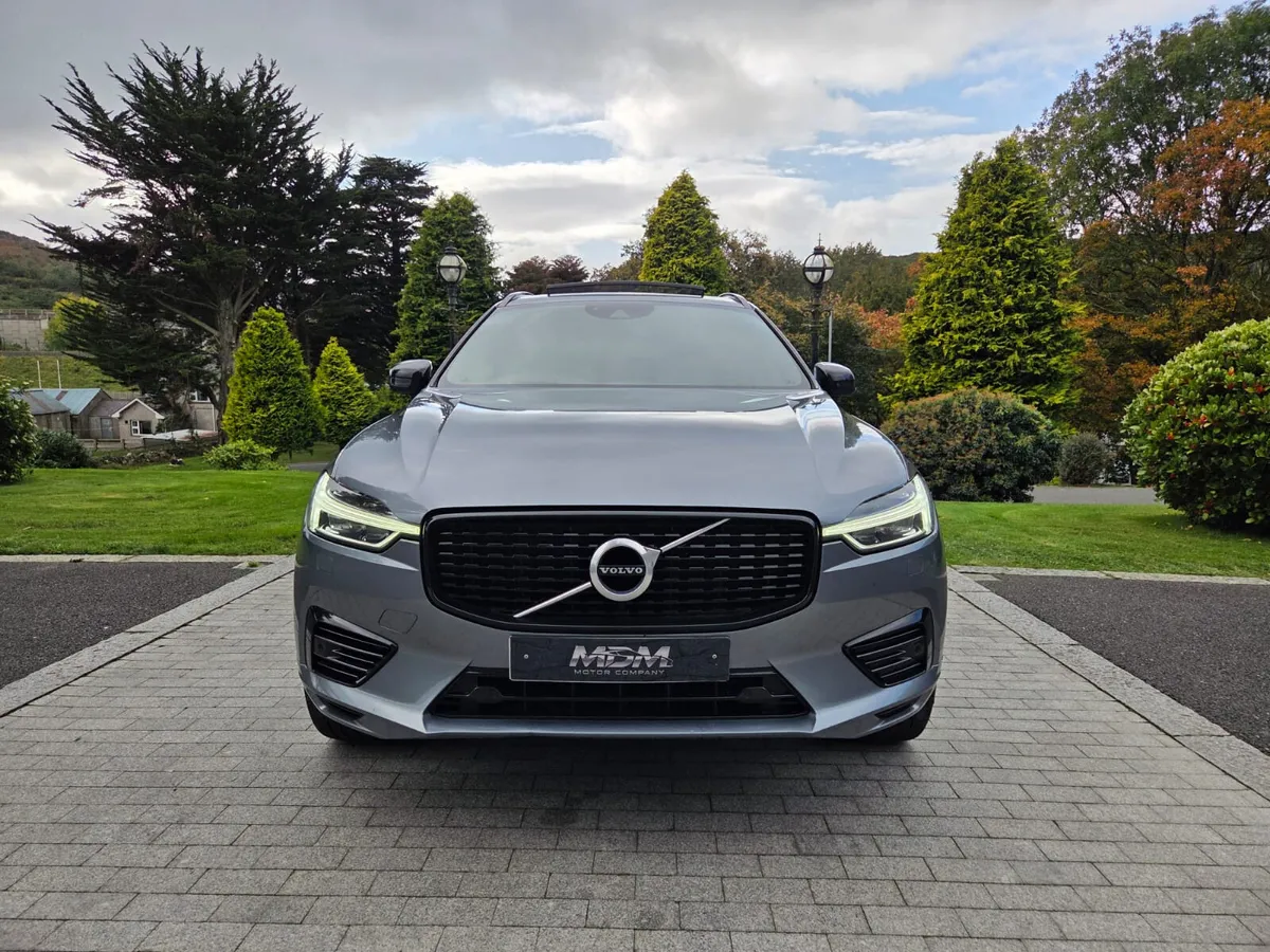 2020 Volvo XC60 R-Design Pro 2.0 T8 PHEV PANORAMIC - Image 2
