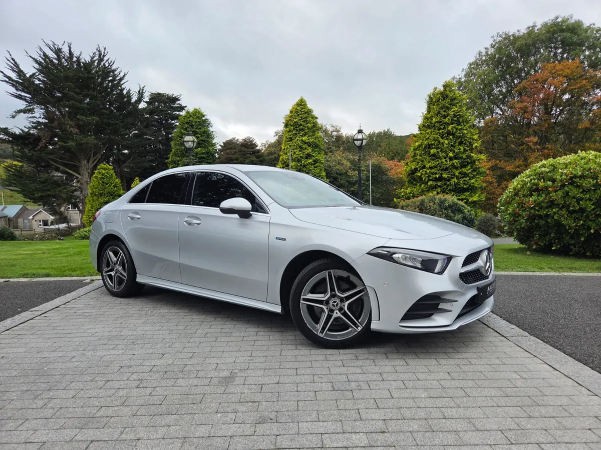 2020 Mercedes A250e AMG PREMIUM  1.3 PHEV AUTO - Image 3