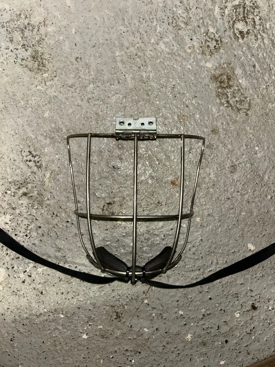 Old style Face Guard - Image 2