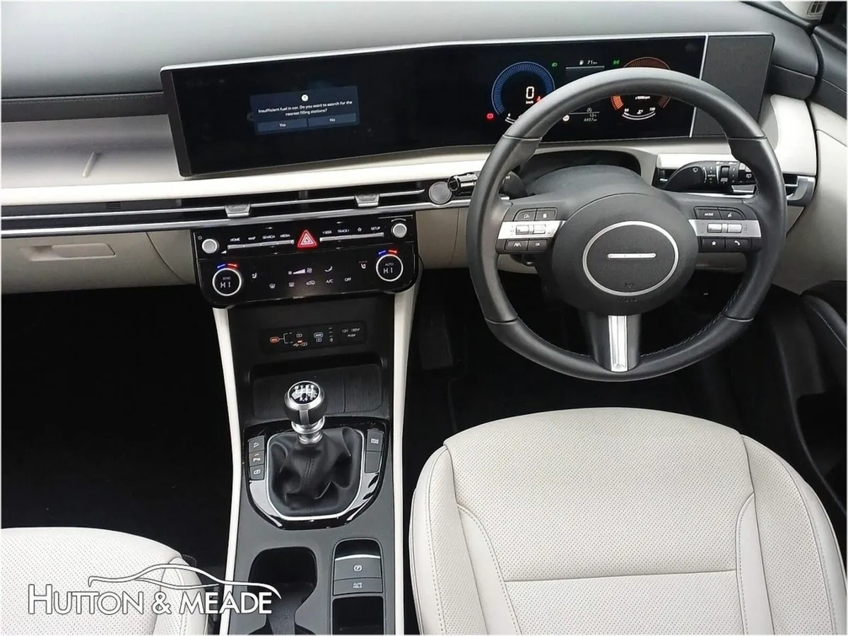 Hyundai Tucson Executive 1.6 Diesel 5dr - Image 4