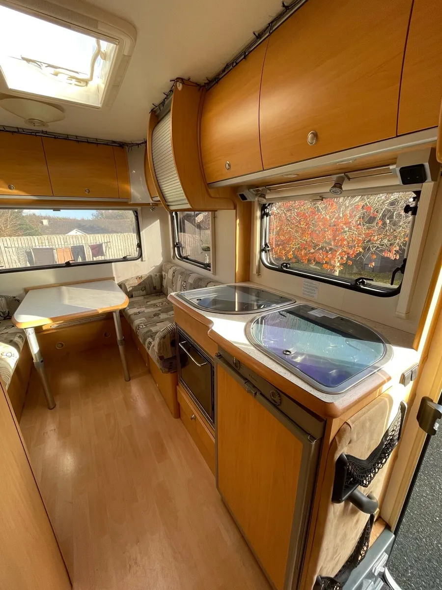 2005, Fait DUCATO LUNAR CHAMP 4berth MOTORHOME - Image 2