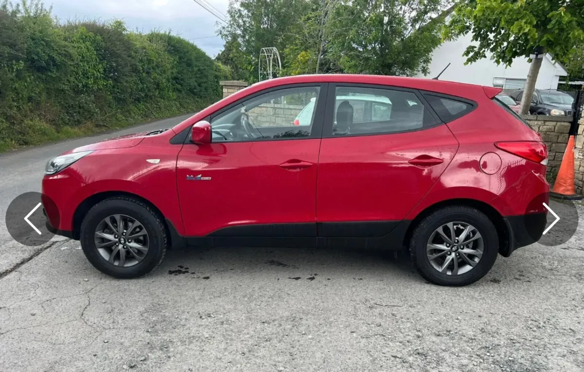 152 Hyundai ix35 drive away no damage - Image 4