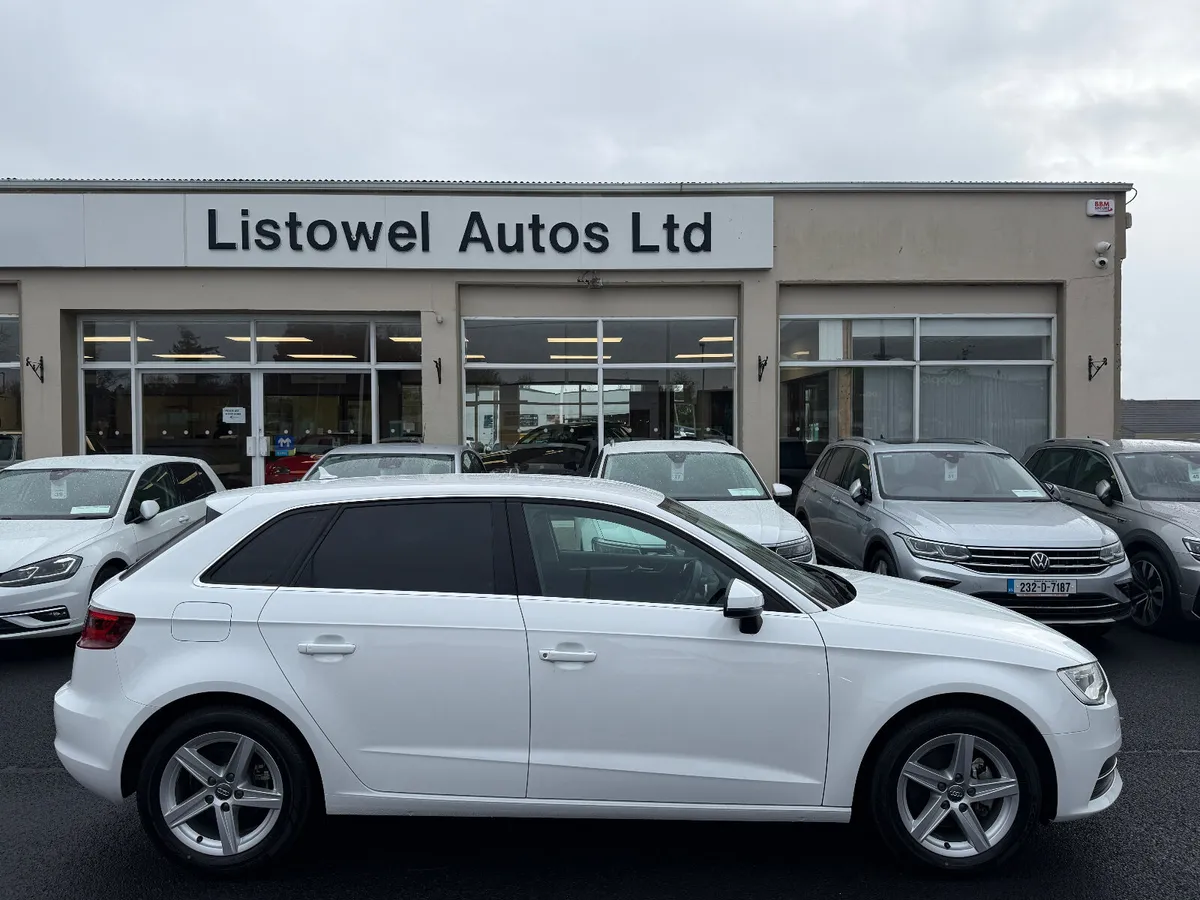 162 AUDI A3  HATCHBACK 1.4 AUTOMATIC - Image 1