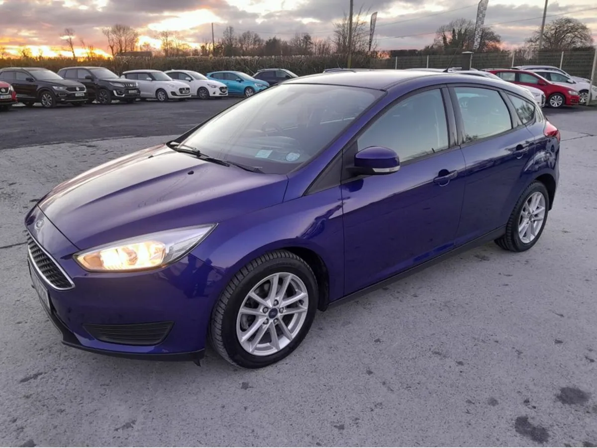 Ford Focus STYLE 1.6 TDCI 95PS 5DR - Image 2