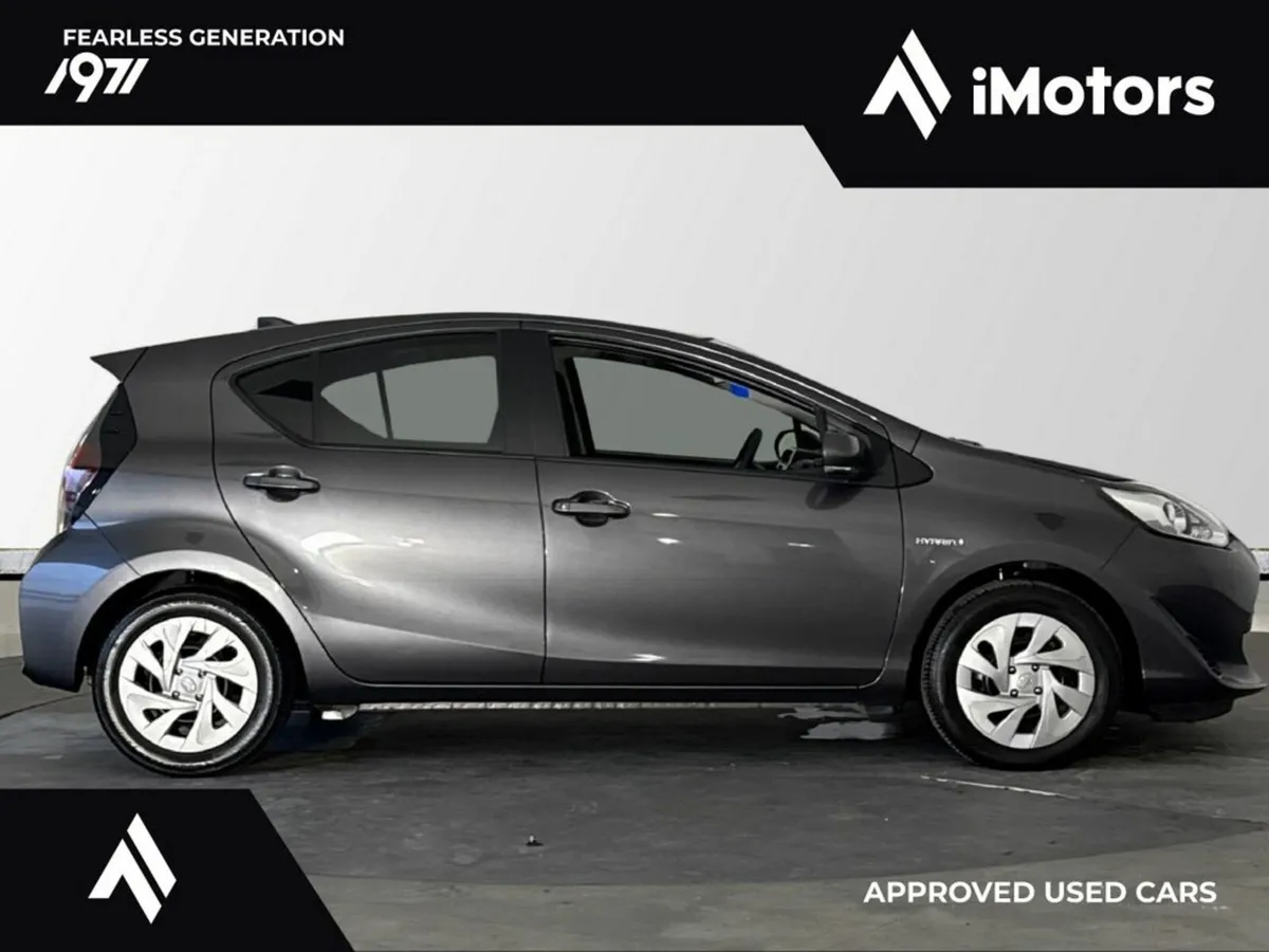 Toyota Aqua S HYBRID AUTOMATIC - Image 2