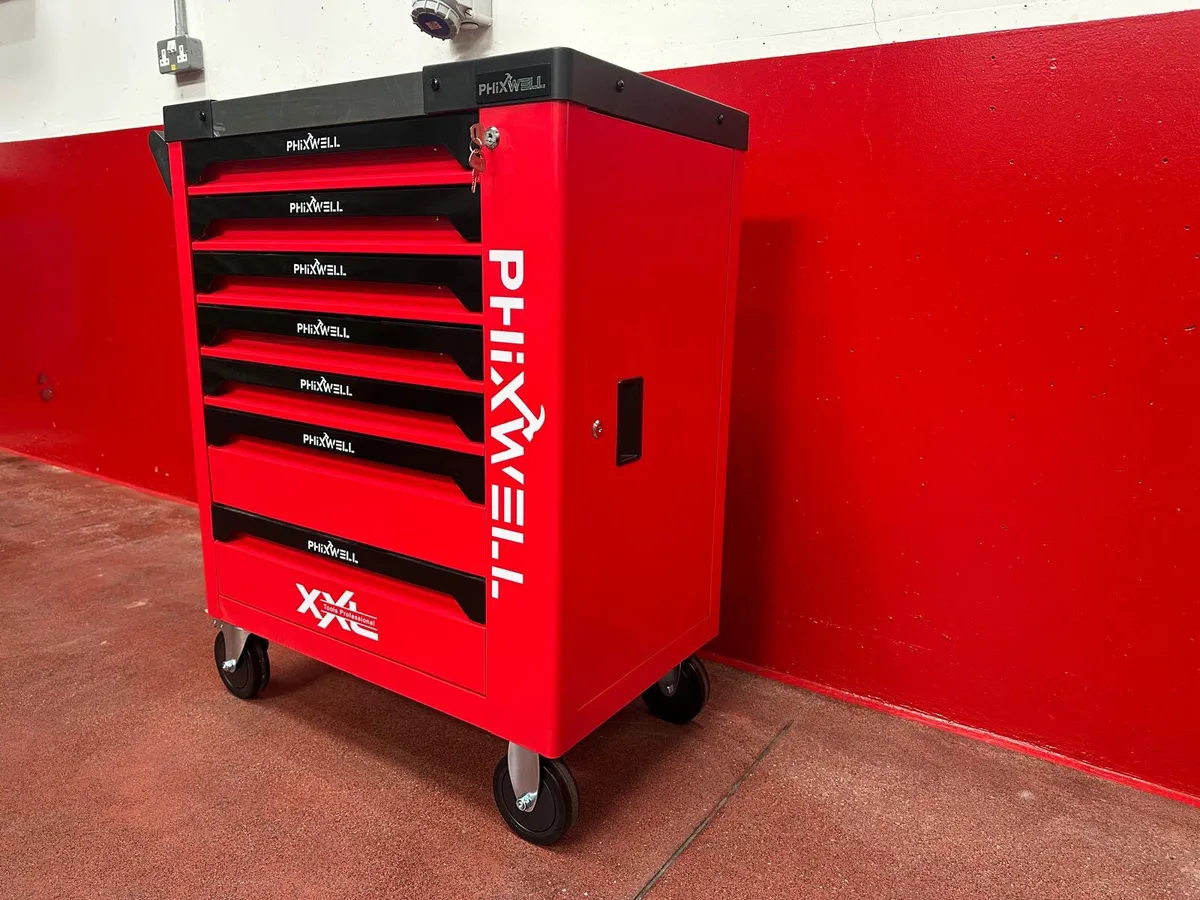 7 Drawer Tool Cabinet c/w Tools **Online Auction** - Image 4