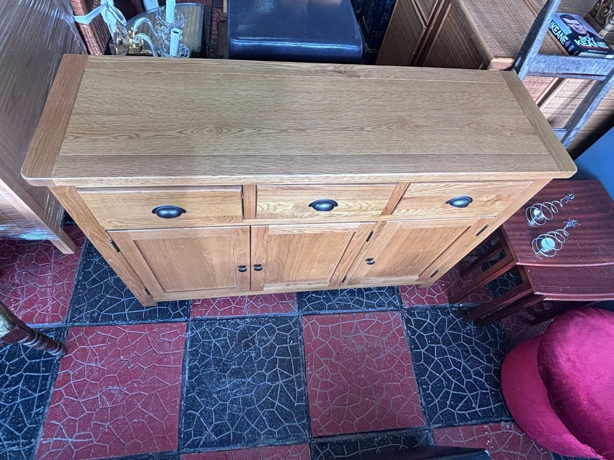 Solid oak sideboard - Image 4
