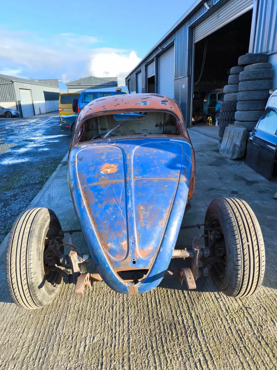 Volkswagen beetle - Image 2