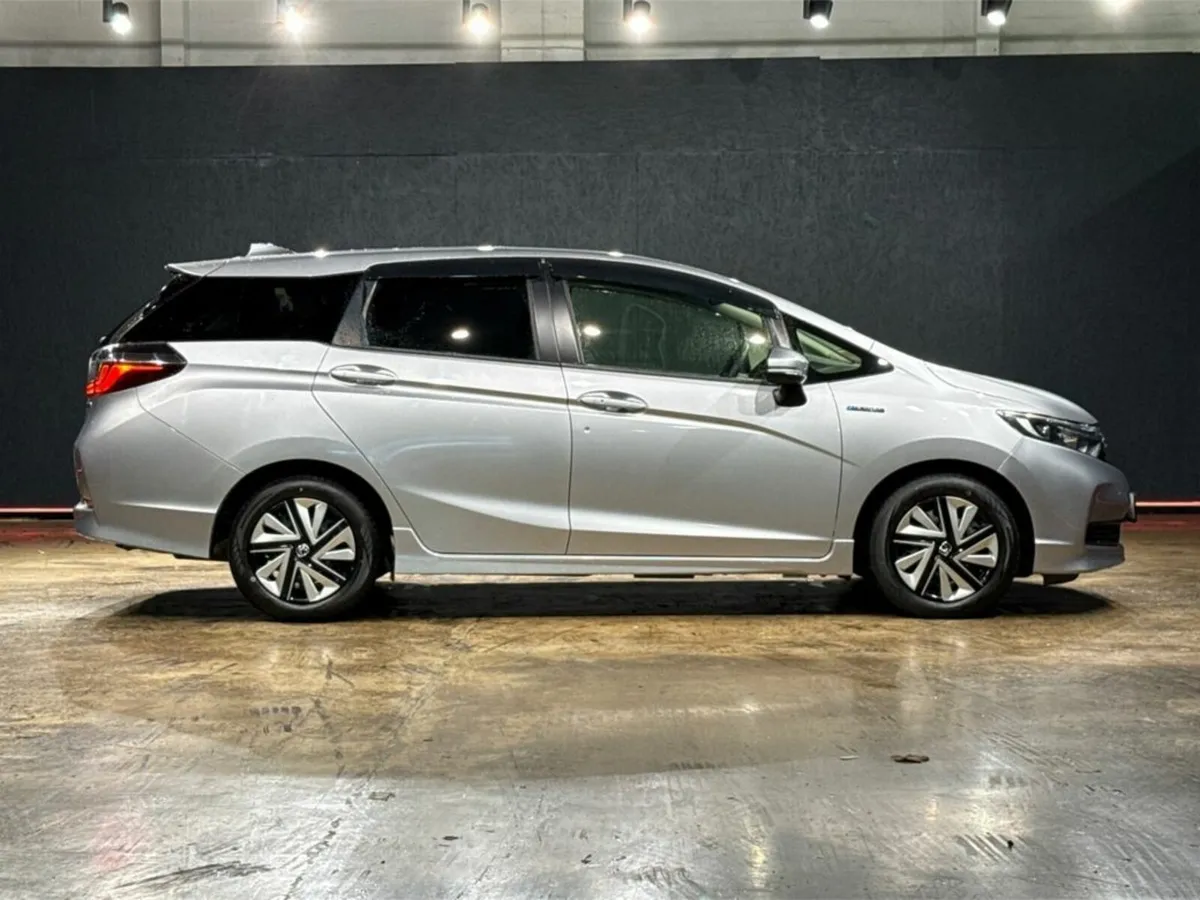 Honda Shuttle HYBRID 1.5L AUTOMATIC - CRUISE CONTR - Image 3
