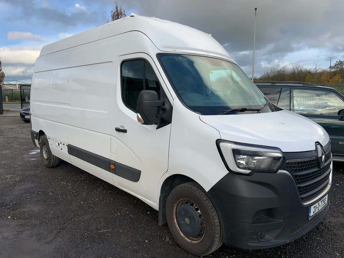 211 Renault master mwb high roof - Image 2