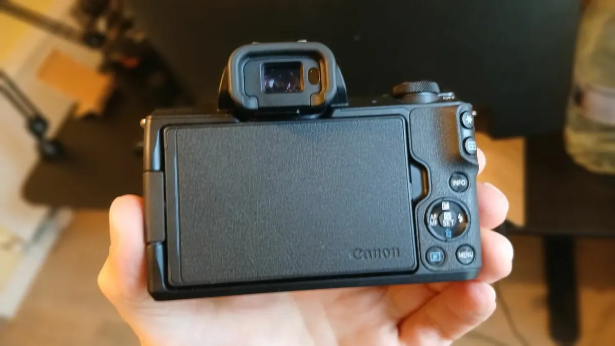 Canon EOS M50 mk. ii plus Sigma 16mm lens - Image 3