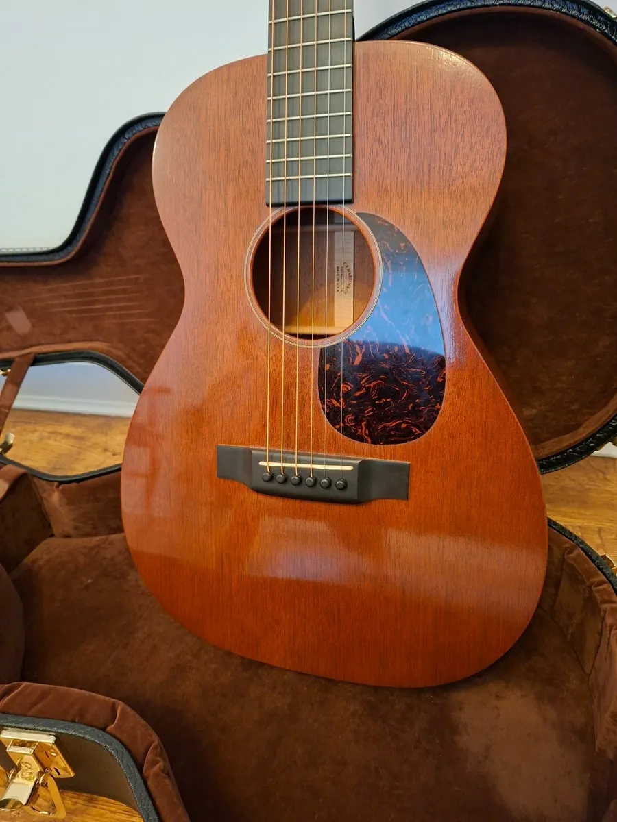 Martin Guitar - Image 3
