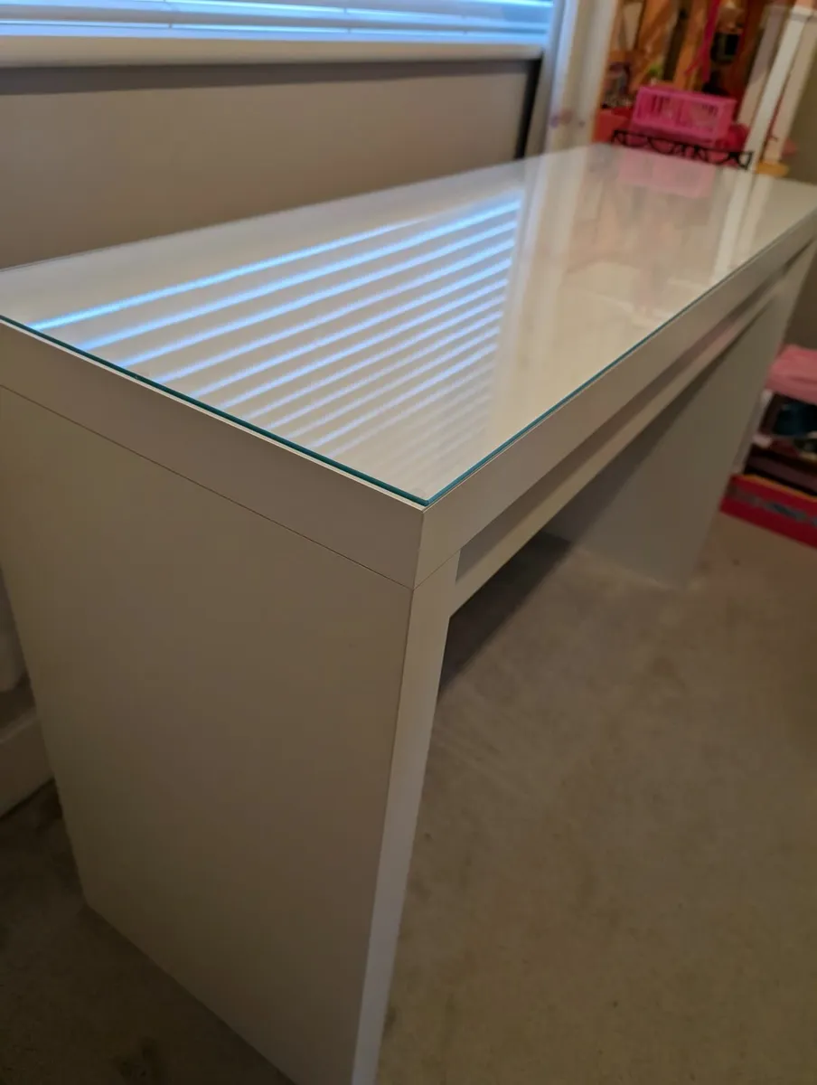 IKEA MALM dressing table - Image 3