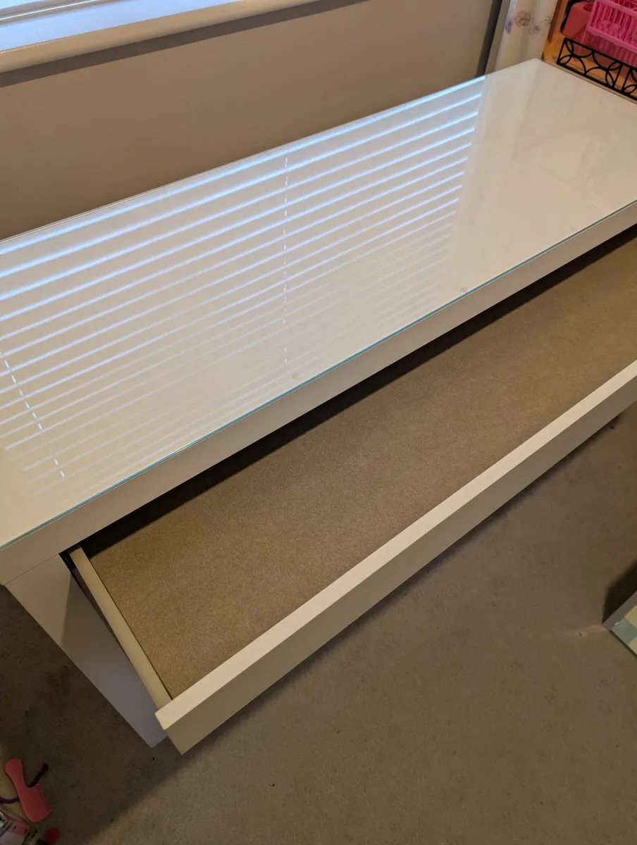 IKEA MALM dressing table - Image 4