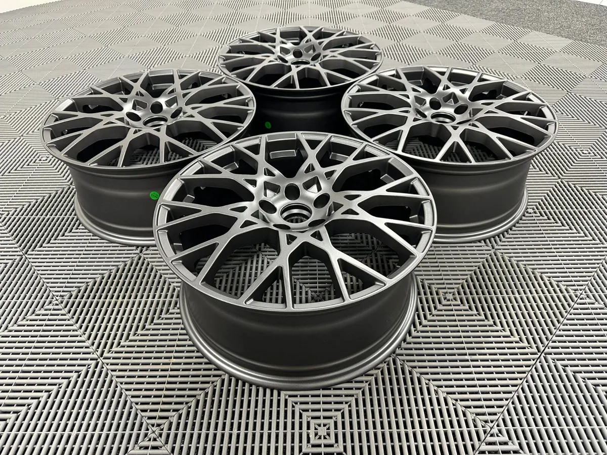 18 19" Inch RS3 2025 Alloys A3 A4 A6 Q3 Vw Skoda - Image 3