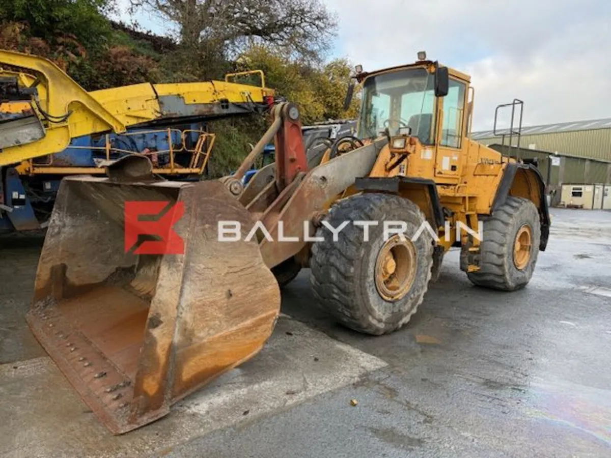 Volvo L180E Wheel Loader - Image 1