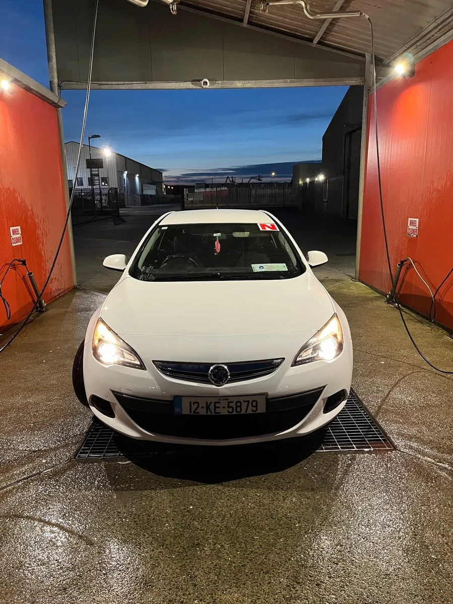 Vauxhall Astra 1.7 Diesel taxed and tested - Image 3