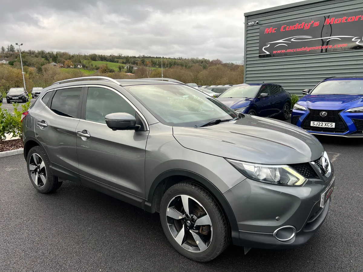 2017 Nissan Qashqai N-Vision 1.5 DCI Pan Roof - Image 2
