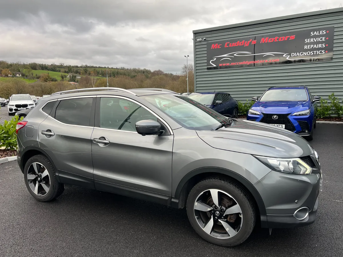 2017 Nissan Qashqai N-Vision 1.5 DCI Pan Roof - Image 1