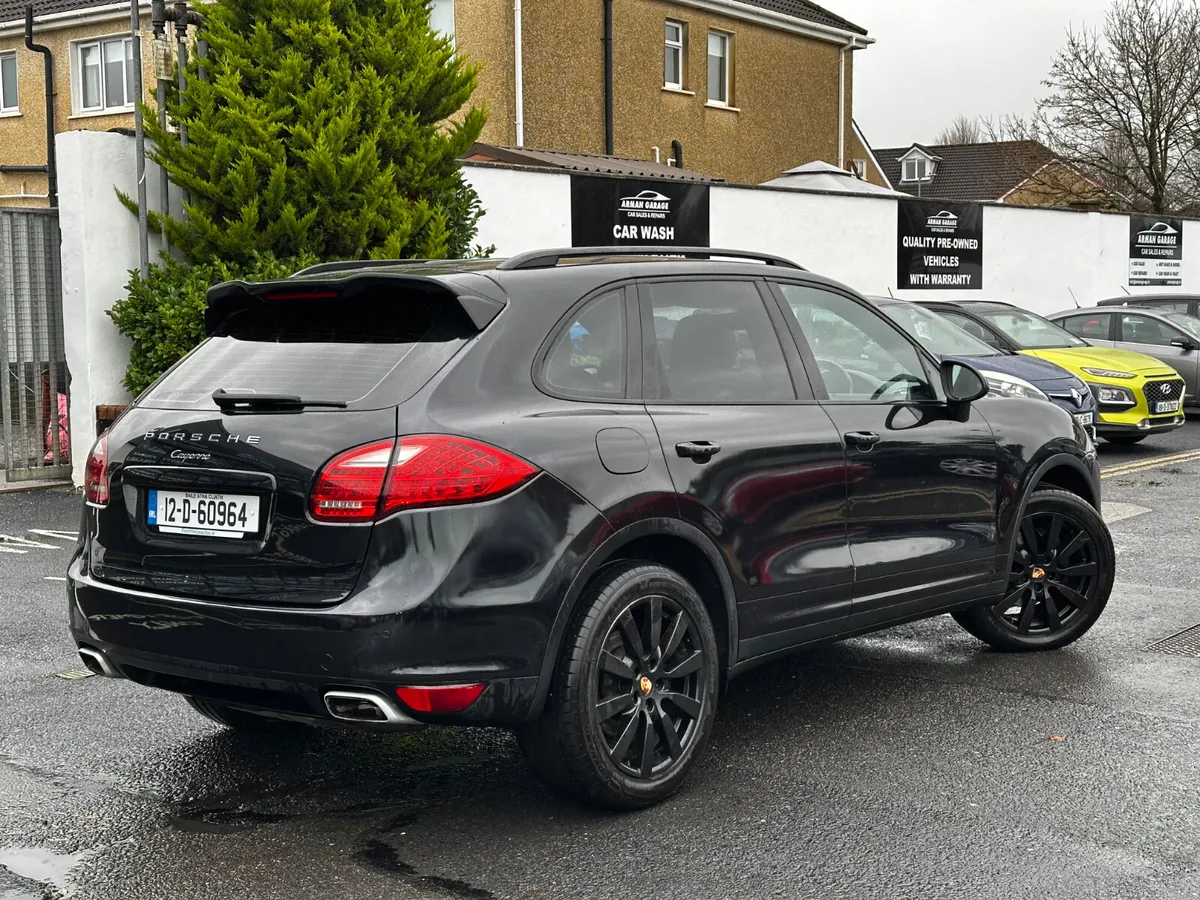Porsche Cayenne 2012 - Image 3