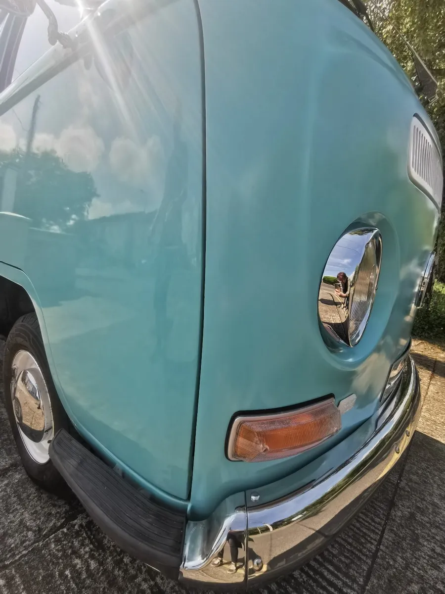 Volkswagen Kombi 1974 - Image 2