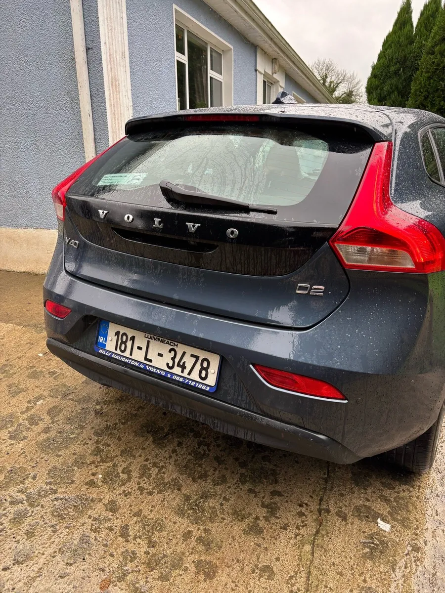 Volvo V40 D2 - Image 3