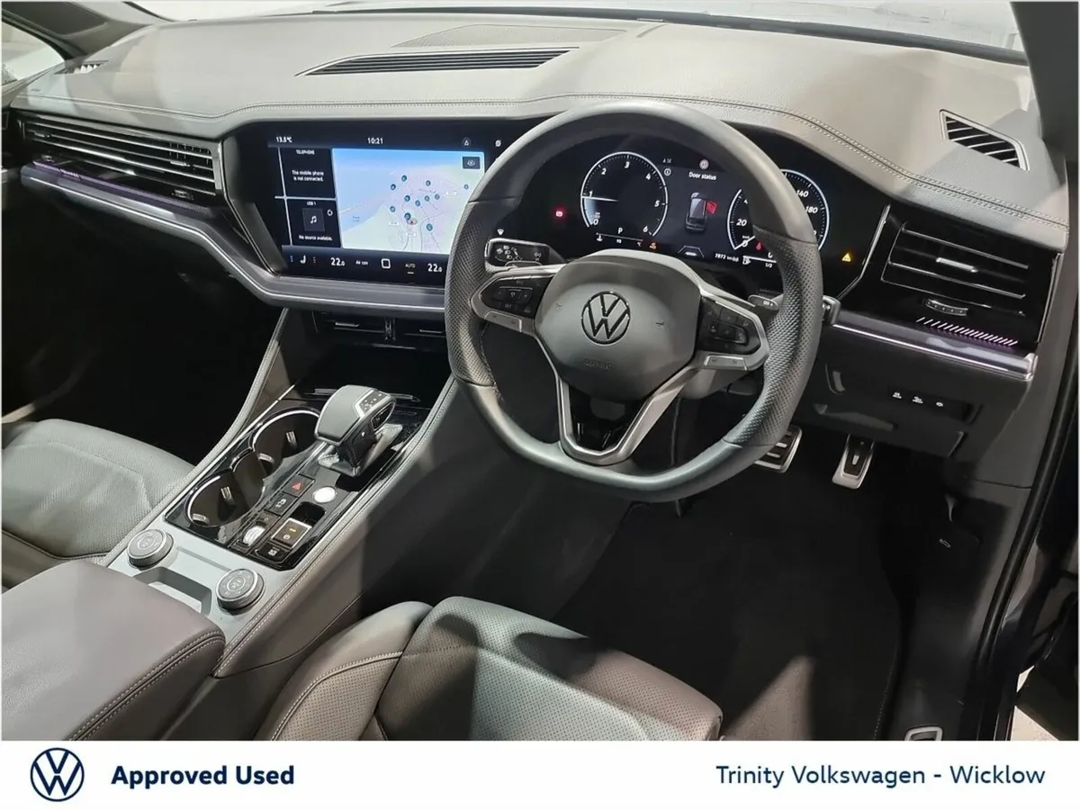 Volkswagen Touareg ** COMMERCIAL ** R-LINE ** 3.0 - Image 2