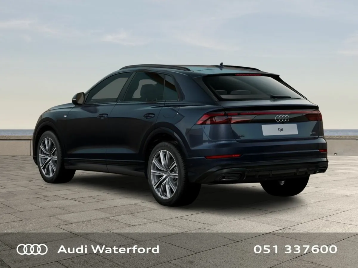 Audi Q8 55 Tfsi e S-Line - Image 2