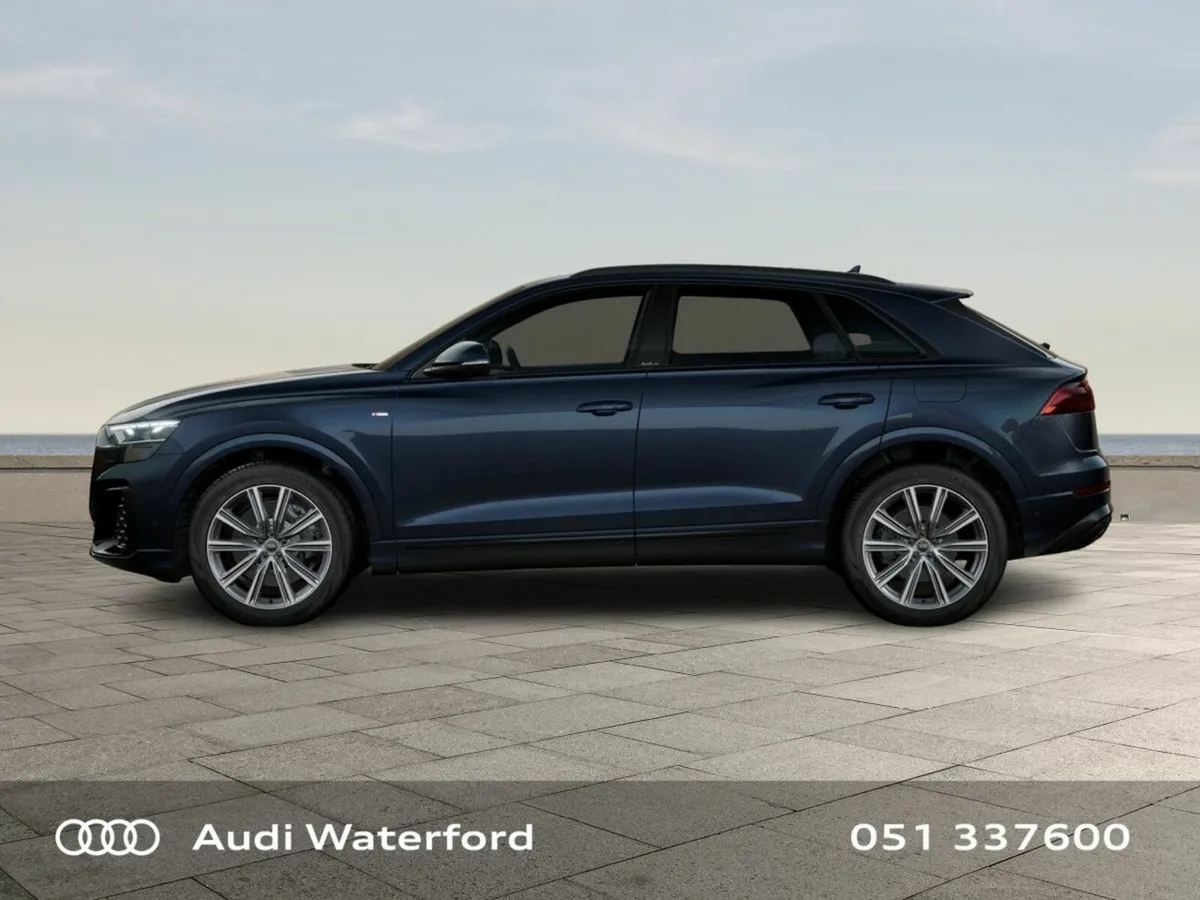 Audi Q8 55 Tfsi e S-Line - Image 3