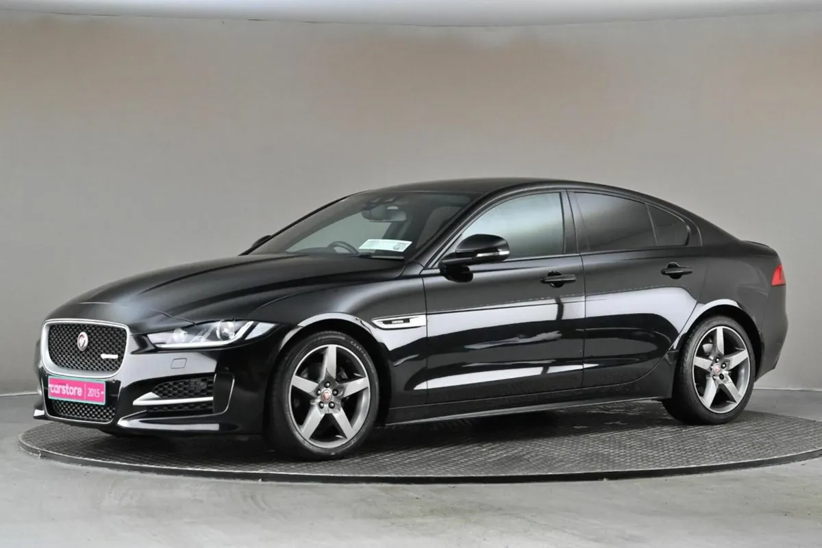 Jaguar XE 2.0D R-SPORT 180BHP AUTO - Image 4